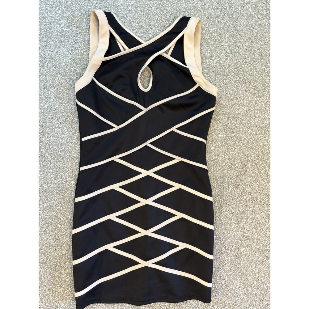 Alt. B Black Bodycon Dress Size L Beige Contrast Bandage Keyhole Stretch Mini